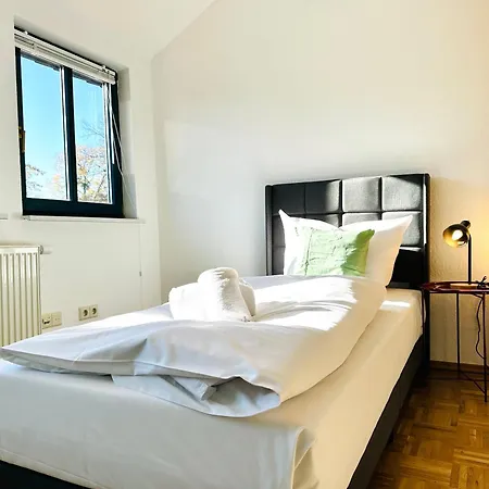 Apartament Rothenfelder Duo- 16 Personen- 2 Wohneinheiten- Parkplatz- Waschmaschine Wolfsburg